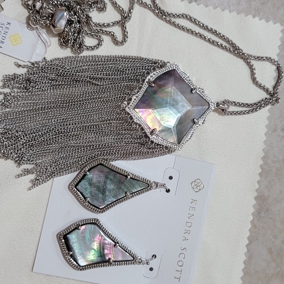 NWT Kendra Scott Set Black Mother of Pearl in Silver Gorgeous coloring ! - Picture 6 of 16